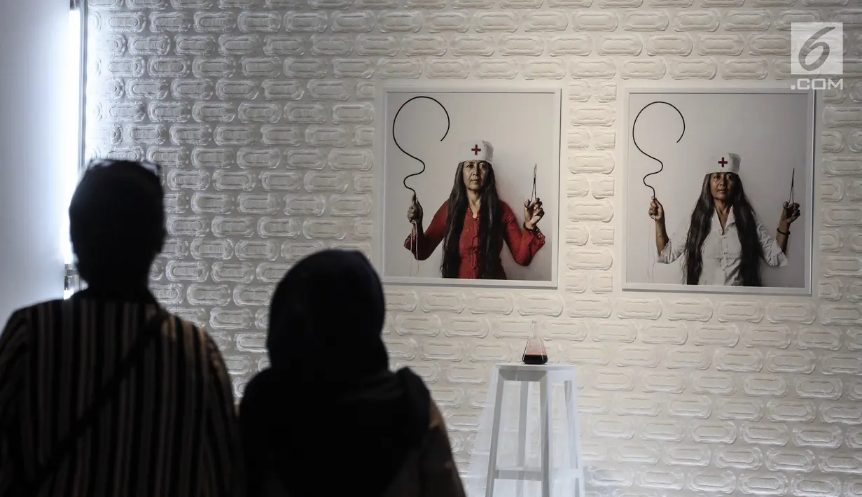 Karya seni instalasi Do Not Prefent Fertility of The Mind di Museum MACAN, Kebon Jeruk, Jakarta, Kamis (14/2). Pameran bertajuk Masa Lalu Belumlah Berlalu menghadirkan 70 karya seni yang diciptakan sejak tahun 1980. (Liputan6.com/Fery Pradolo)