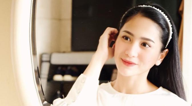 Kini Bunga Zainal Dulu 5 Artis Cantik Ini Juga Dibilang Mirip Bintang Video Panas News Entertainment Fimela Com
