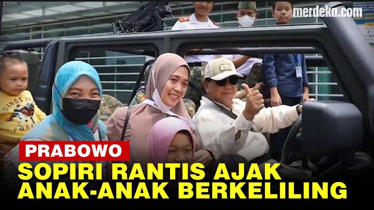 VIDEO: Momen Prabowo Sopiri Rantis Ajak Anak-anak Berkeliling di Indo Defence 2022