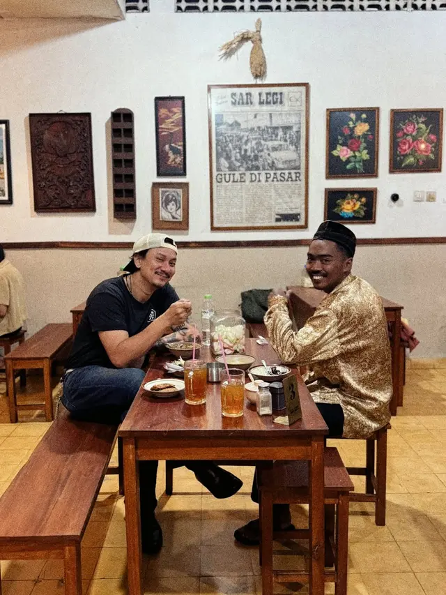 Rekomendasi Tempat Makan Enak di Pasar Legi Kotagede yang Legendaris, Gule Sar Legi.