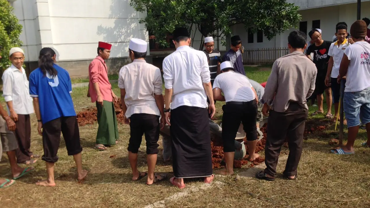 KH Hasyim Muzadi