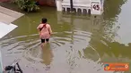 Citizen6, Demak: Banjir setinggi lutut orang dewasa menggenangi Perumahan Pondok Raden Patah, RW 03, Demak, Minggu (24/4).
Perumahan tersebut berada di perbatasan Semarang-Demak. (Pengirim: Shari)