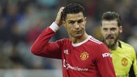 Reaksi Cristiano Ronaldo dari Manchester United selama pertandingan sepak bola Liga Premier Inggris antara Newcastle United dan Manchester United di St. James' Park di Newcastle, Inggris, Senin, 27 Desember 2021. (AP Photo/Jon Super)