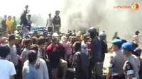 [VIDEO] Tolak Tambang Pasir di Cianjur, Massa Rusak Alat Berat