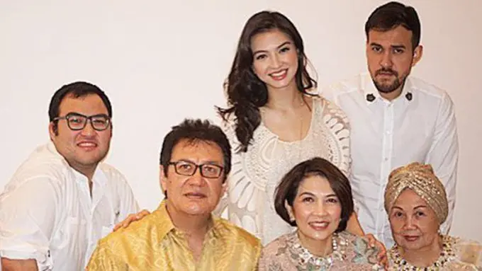 Salah satu cawagub di Sumut ternyata masih sepupu Raline./Copyright  instagram.com/ralineshah+ijeck09/sjw