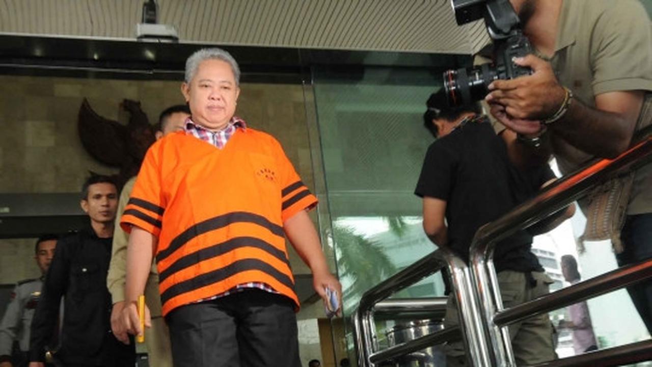 Usai diperiksa di KPK, tersangka Majelis Hakim PTUN Medan membisu