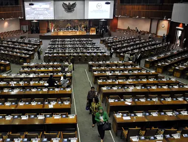 Suasana Sidang Paripurna di Kompleks Parlemen Senayan, Jakarta, Selasa (23/2). Dalam sidang tersebut DPR mengesahkan RUU Tapera menjadi Undang-Undang. (Liputan6.com/Johan Tallo)