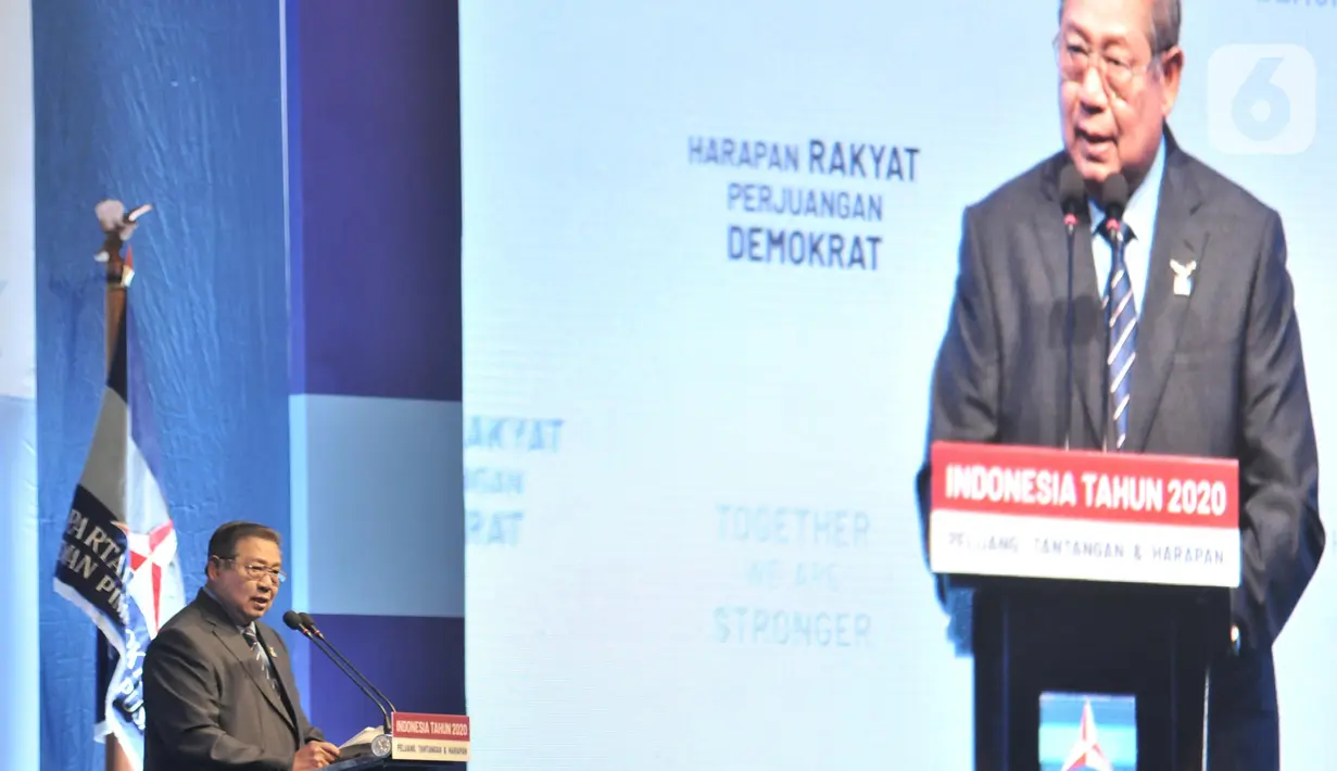 Ketum Partai Demokrat, Susilo Bambang Yudhoyono (SBY) menyampaikan pidato saat acara  Refleksi Pergantian Tahun di di Jakarta Convention Center, Rabu (11/12/2019). Dalam pidatonya, SBY mencermati situasi dan kondisi bangsa Indonesia saat ini dan yang akan datang. (merdeka.com/Iqbal S. Nugroho)