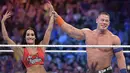 Sumber pun mengatakan, telah melamar Nikki Bella, John Cena pun kini memiliki rencana untuk menikah dan mempunyai anak. Meskipun belum diketahui tempat dan waktu pernikahan itu akan berlangsung. (doc.hollywoodlife.com)