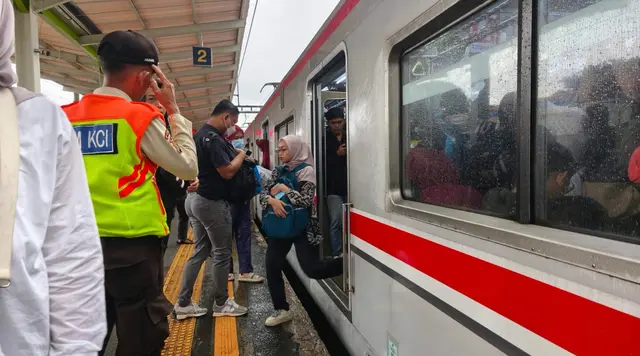 Fakta di Balik Mahasiswa Tertabrak KRL di Ciputat