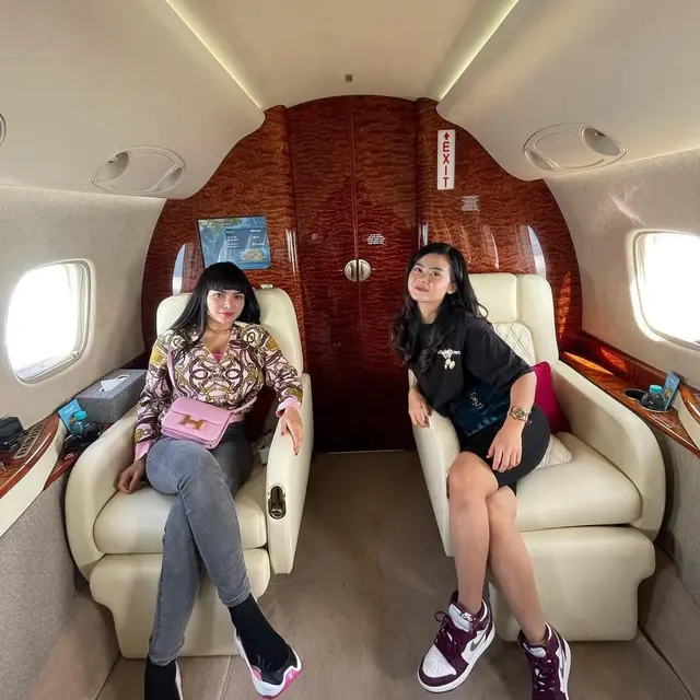 Potret Kekompakan Dinar Candy dan Kirei Adik Cantiknya di Berbagai Momen, Visual Semua (instagram/kirei__candy).