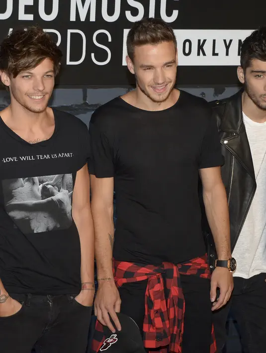 Santai menyambut kelahiran buah hati pertamanya, ternyata pria berusia 23 tahun ini telah menyiapkan cukup dana untuk memenuhi segala keperluan calon bayinya. (Bintang/EPA)