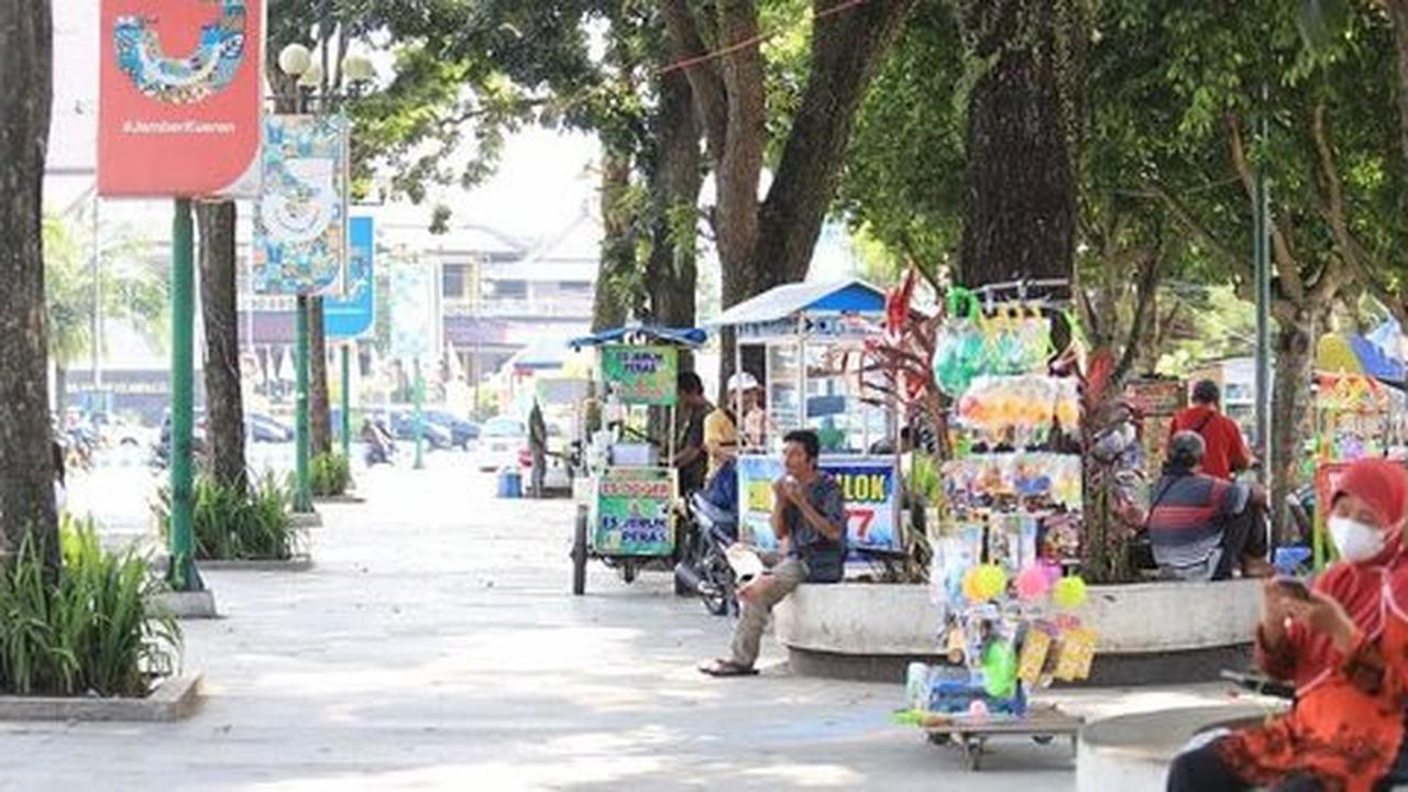 Suasana alun-alun Jember. (Merdeka.com)
