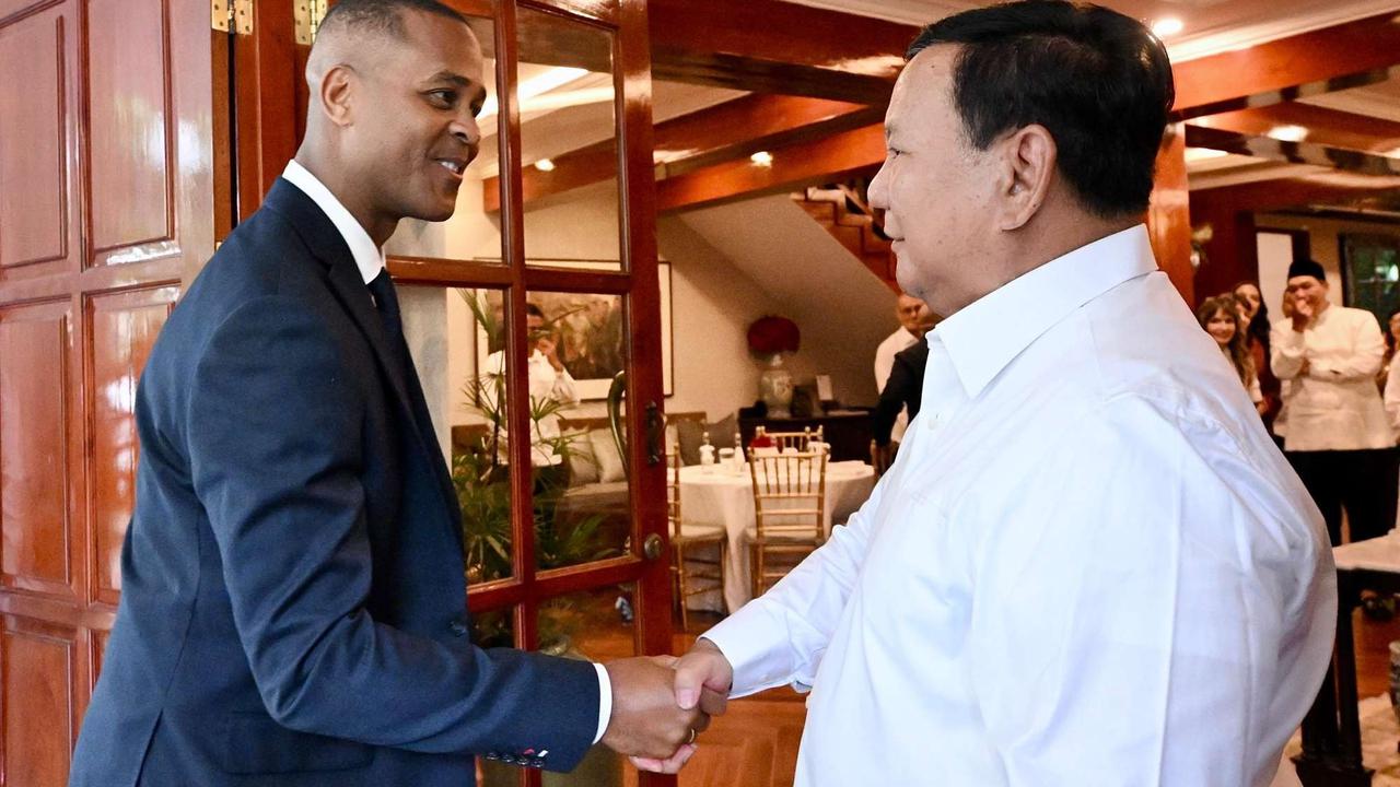 Para Pemain Timnas Indonesia hadiri jamuan makan siang di kediaman Prabowo