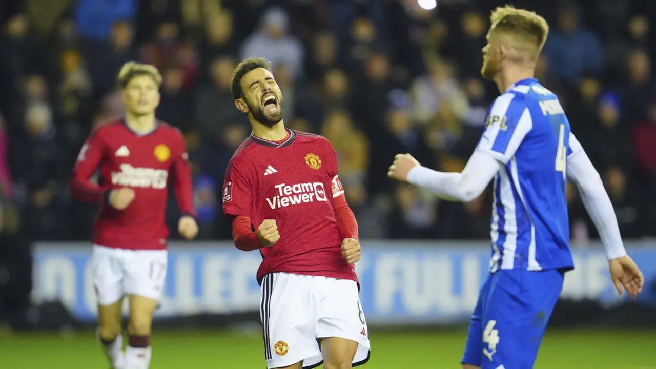 Wigan Athletic Vs Manchester United