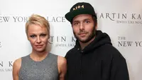 Pamela Anderson dan Rick Salomon (Huffington Post)