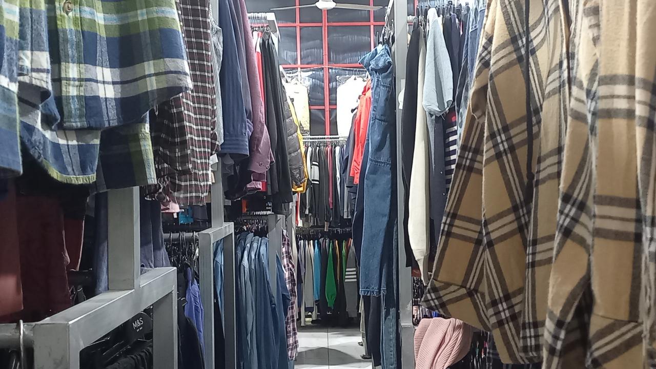 Pedagang Thrifting