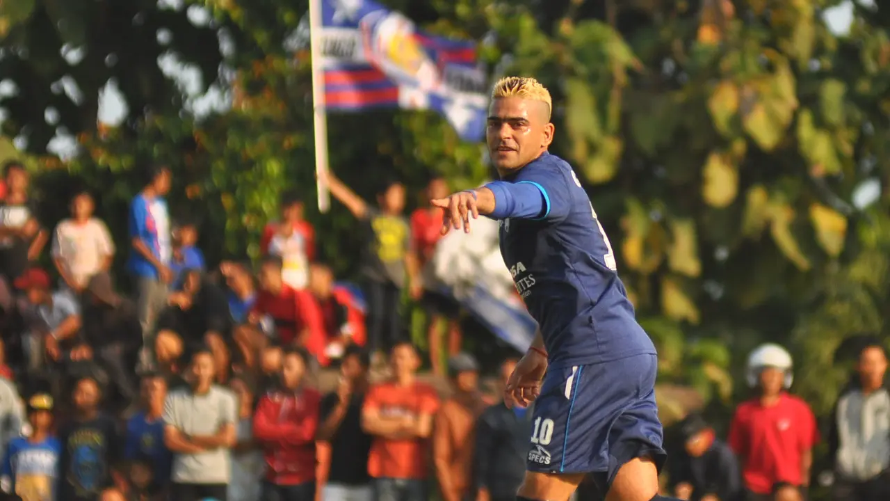 Cristian Gonzales