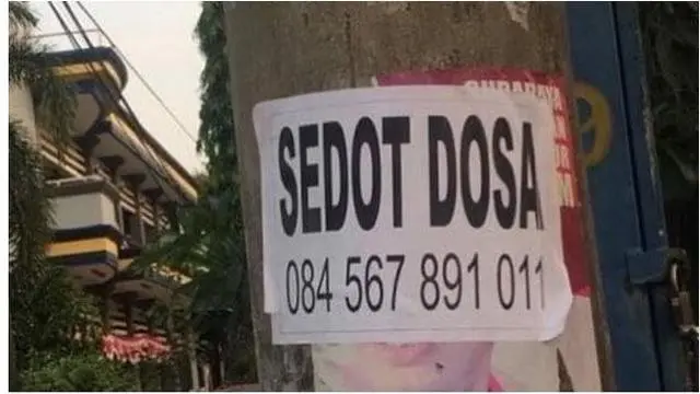 6 Tulisan Nyeleneh Sedot WC Ini Bikin Ketawa Geli