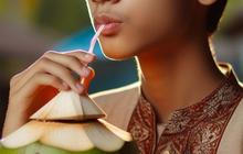 10 Manfaat Air Kelapa Muda yang Cocok Segarkan Tubuh saat Berbuka Puasa