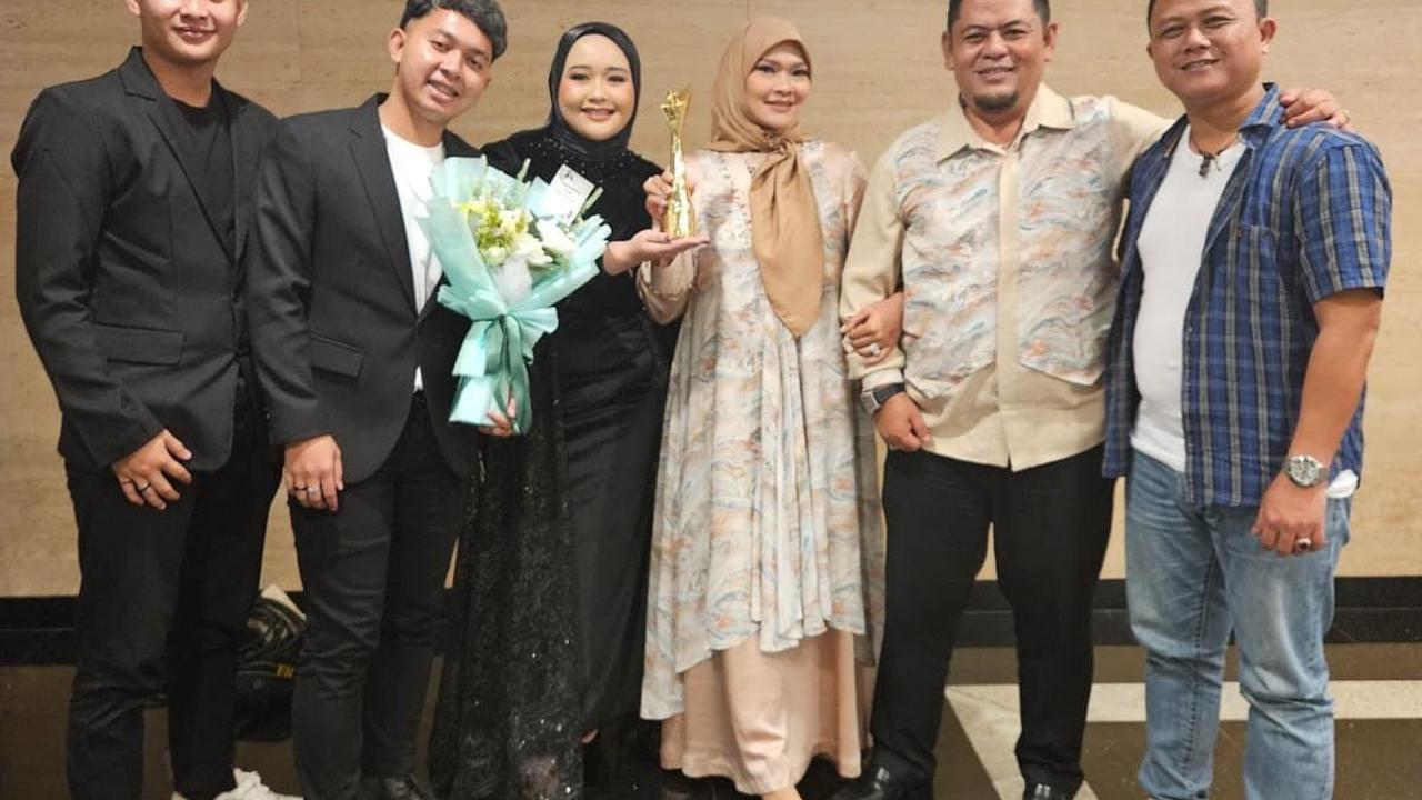 Sara Rahayu Raih Penghargaan di Anugerah Dangdut Indonesia 2024, Jadi Piala Pertama di Awal Karir