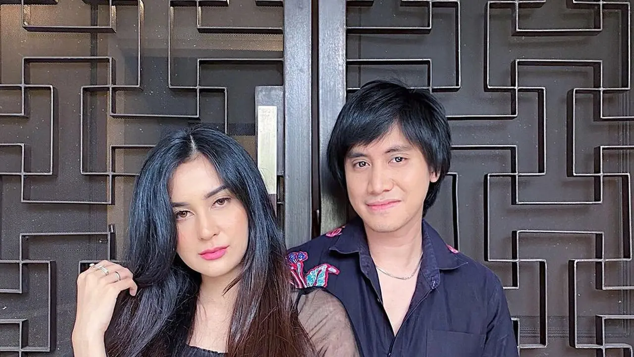 [Fimela] Kevin Aprilio dan Vicy Melanie