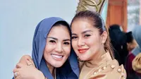 Olla Ramlan dan Nindy Ayunda (Sumber: Instagram/nindyayunda)