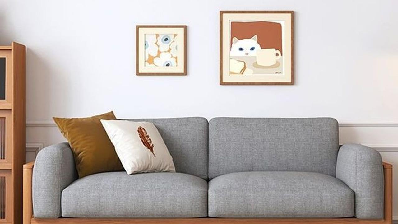 2.&nbsp;Classic Round Arm Sofa