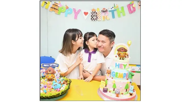 Di usia Gempi yang ke-5 tahun ini, Gading dan Gisel kompak meluangan waktu untuk putri semata wayangnya.