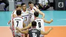 Pevoli putra Surabaya Bhayangkara Samator merayakan poin saat melawan Kudus Sukun Badak dalam pertandingan PLN Mobile Proliga 2022 di Padepokan Voli Jenderal Polisi Kunarto, Sentul, Bogor, Minggu (9/1/2022). Surabaya Bhayangkara Samator unggul 3-1. (Liputan6.com/Helmi Fithriansyah)