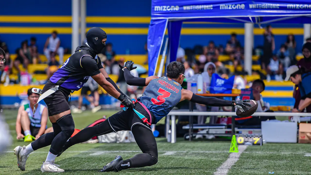 Keseruan Liga Flag Football Indonesia