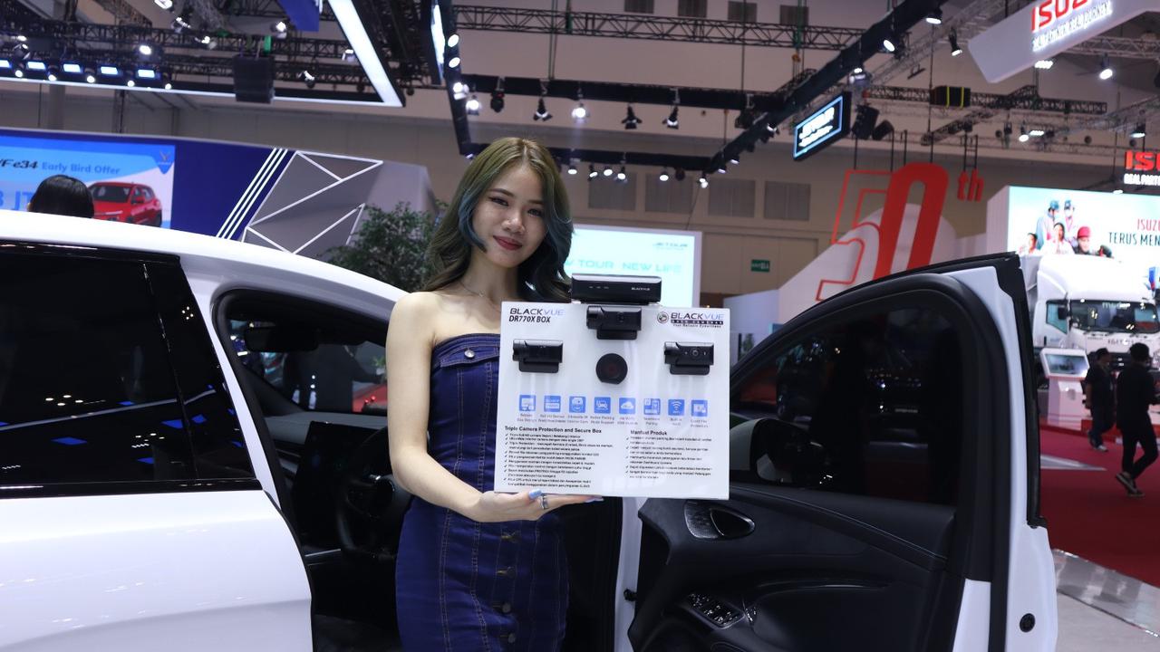 BlackVue Hadirkan Dashcam AI di GJAW 2024, Solusi Mencegah Kecelakaan Fatal