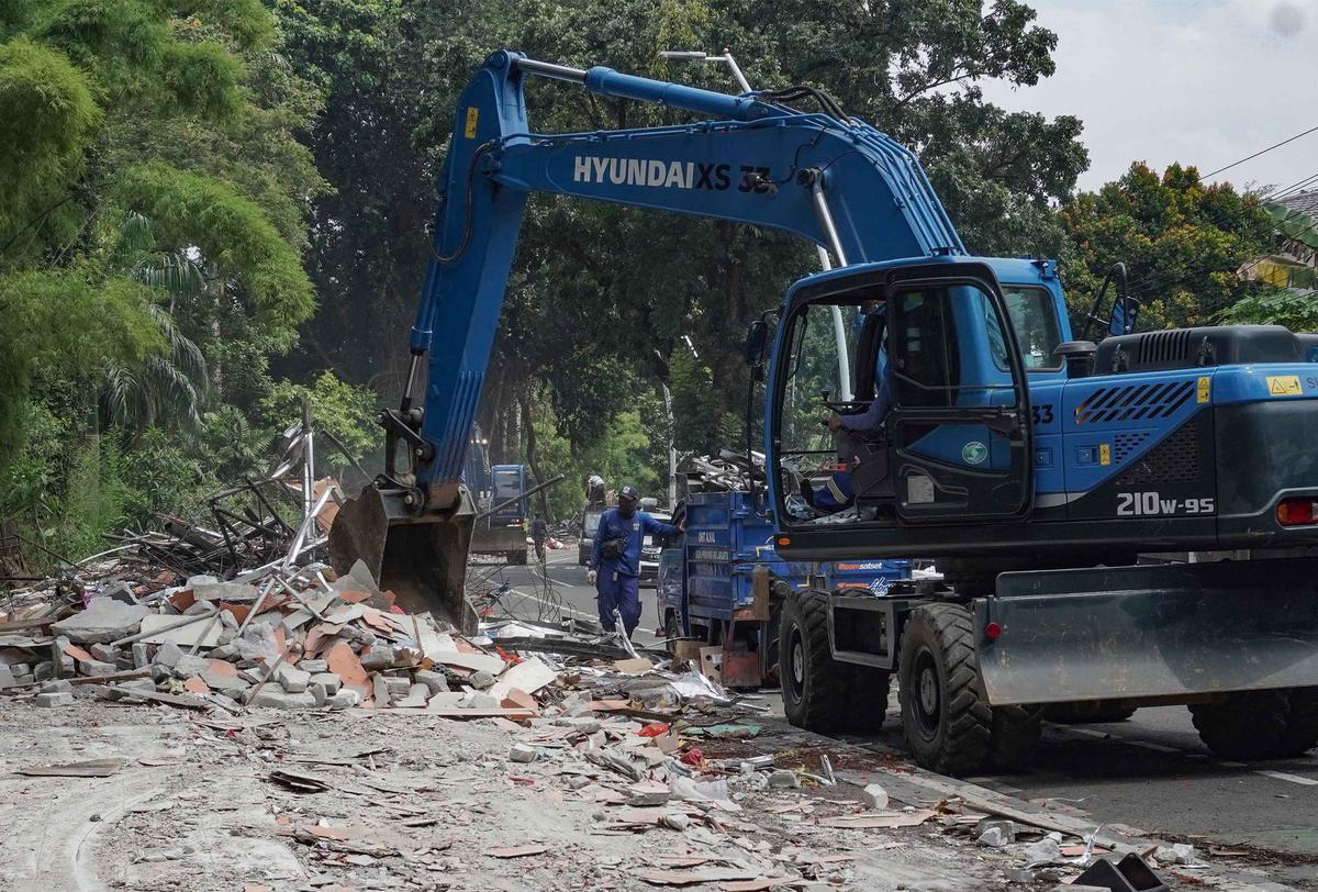 FOTO: Pasar Hewan Barito Rata dengan Tanah, Pedagang Direlokasi ke Lenteng Agung