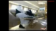Penasaran dengan istana terbang? Nah, inilah penampakan pesawat terbang sangat mewah milik Pangeran Al Waleed dari Kerajaan Saudi Arabia.
