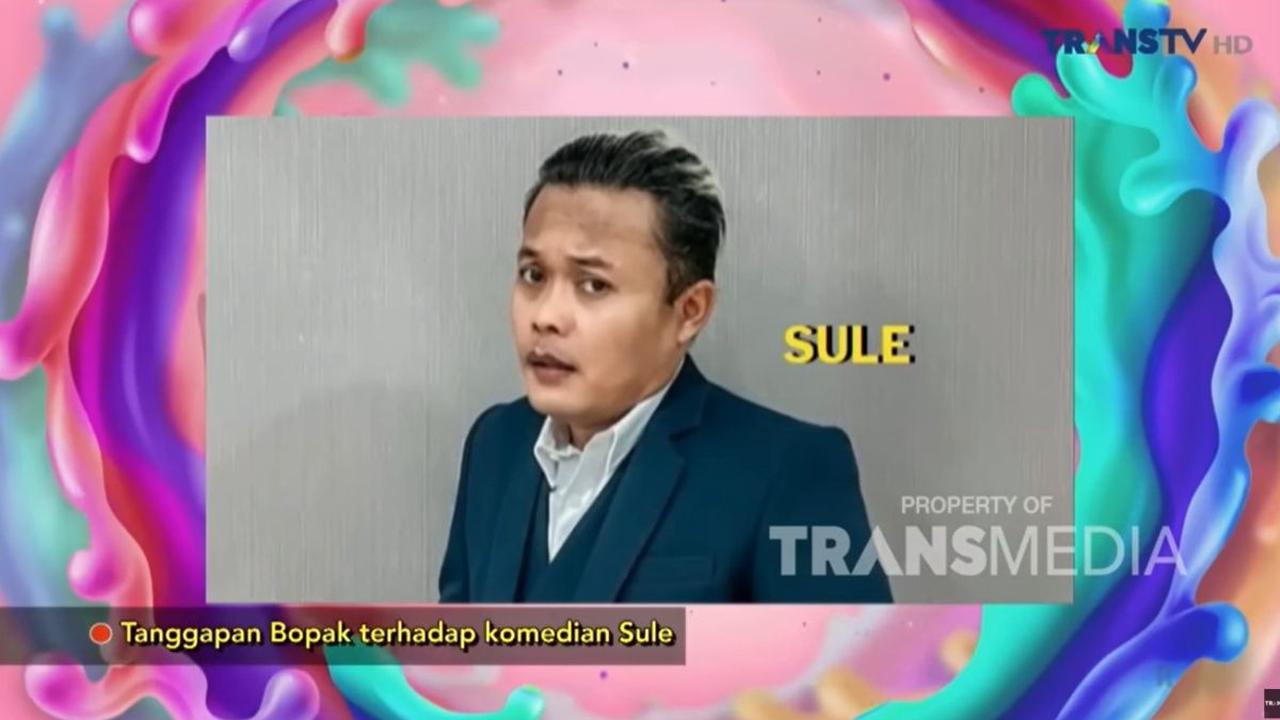 Bopak pun kemudian ditunjukan foto-foto para pelawak kenamaan Tanah Air. Bopak pun diminta untuk mengomentari sosok mereka. Foto yang pertama yakni Sule.<br>