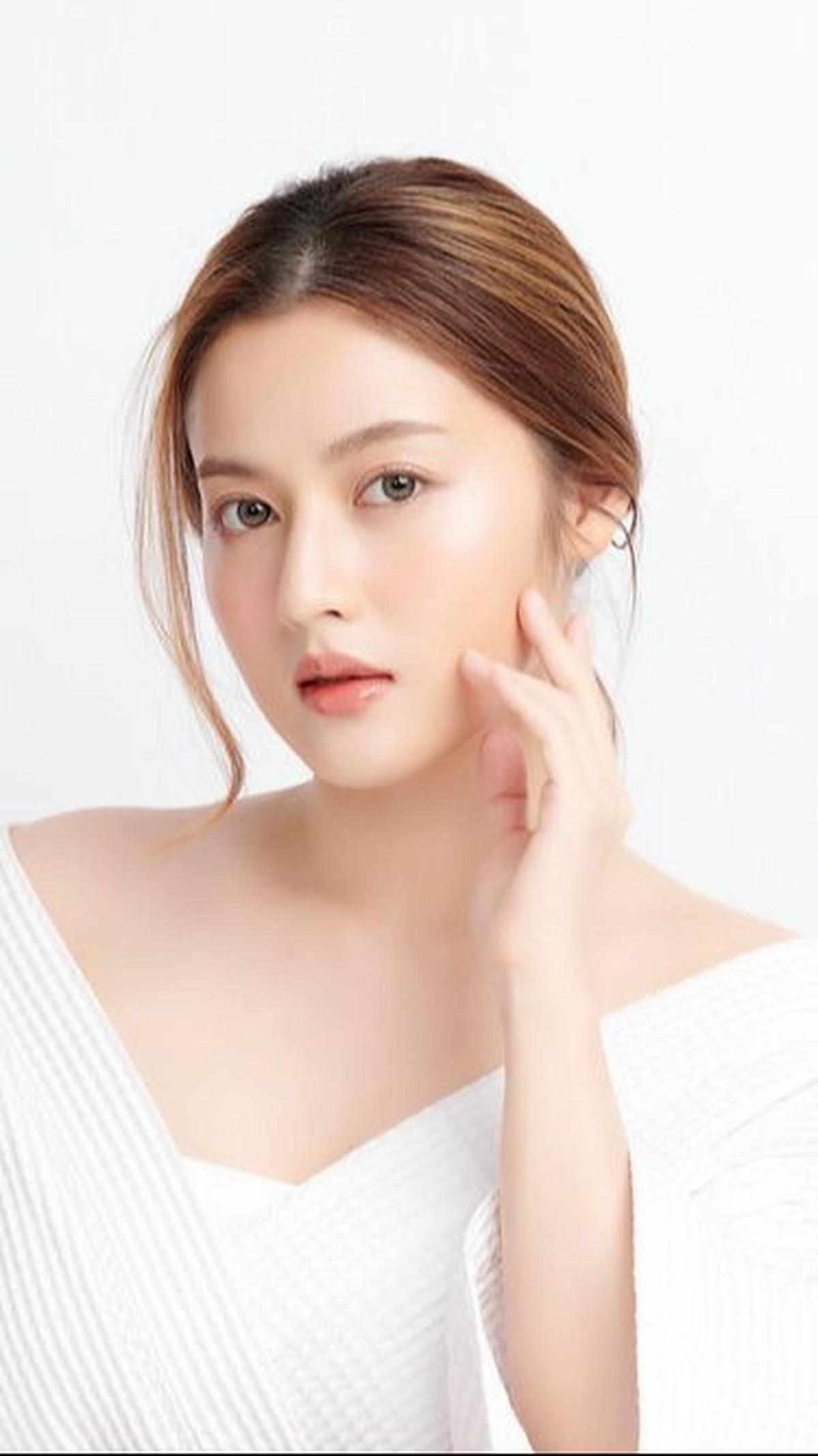 6. Erha Truwhite Niacinamide &amp; Starfish Essence Brightening Night Cream<br>