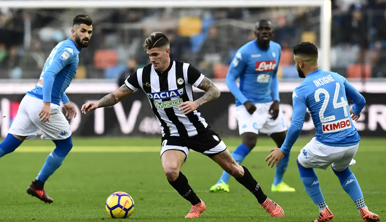 6. Rodrigo de Paul (Udinese) - 5 Gol (1 Penalti). (AFP/Miguel Medina)