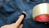 Cara Menambal Celana Jeans Bolong dengan Clear Tape, Hasil Rapi dalam 5 Menit