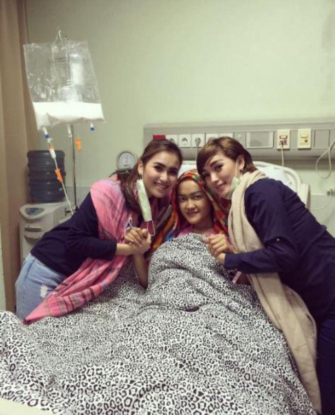 Membaik, Julia Perez Mampu Ucapkan Ulang Tahun untuk 