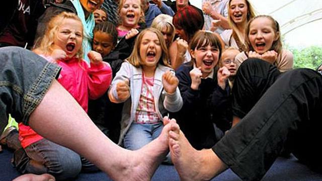 Festival Aneh di Dunia yang Bikin Enggak Habis Pikir