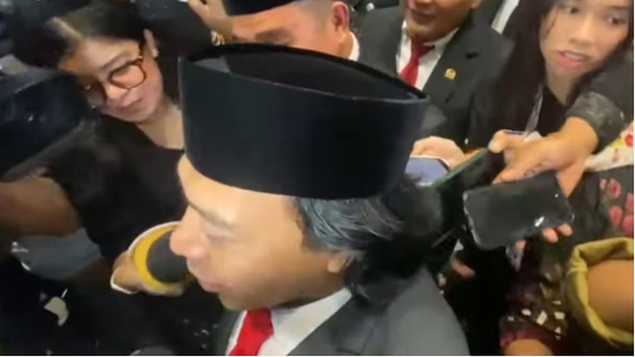 Komeng Usai Pelantikan