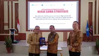 Ceria Nugraha Indotama Hibahkan Lisensi Software Tambang ke USN Kolaka
