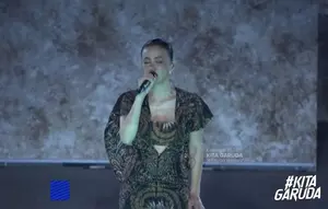 Agnez Mo Tampil di Opening FIFA ASEAN Cup 2026, Bawakan Lagu hingga Turun ke Lapangan