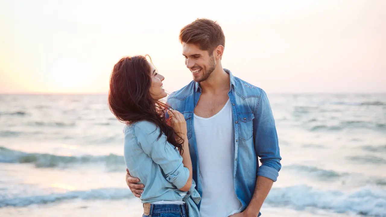 pasangan cinta