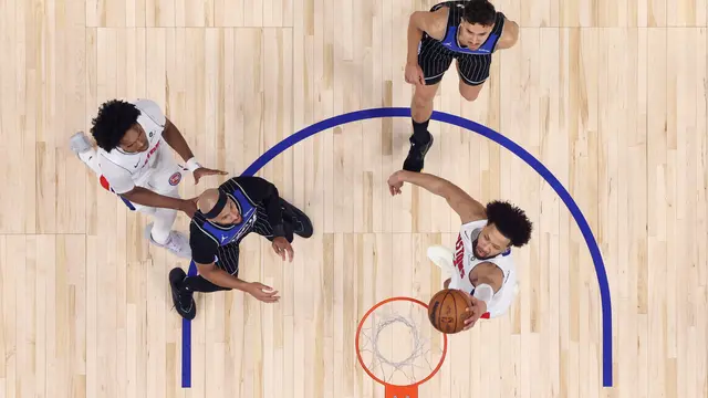 Guard Pistons Cade Cunningham memimpin tim mengalahkan Orlando Magic di game kedua playoff NBA