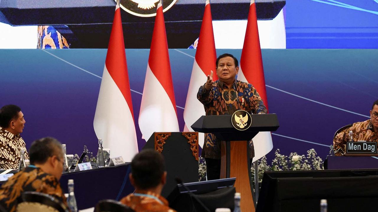 VIDEO: Menteri ini Dicari-cari, Prabowo Singgung Indonesia Gelap "Dia Mengatakan Ke Saya, Apa Hak Mereka!"