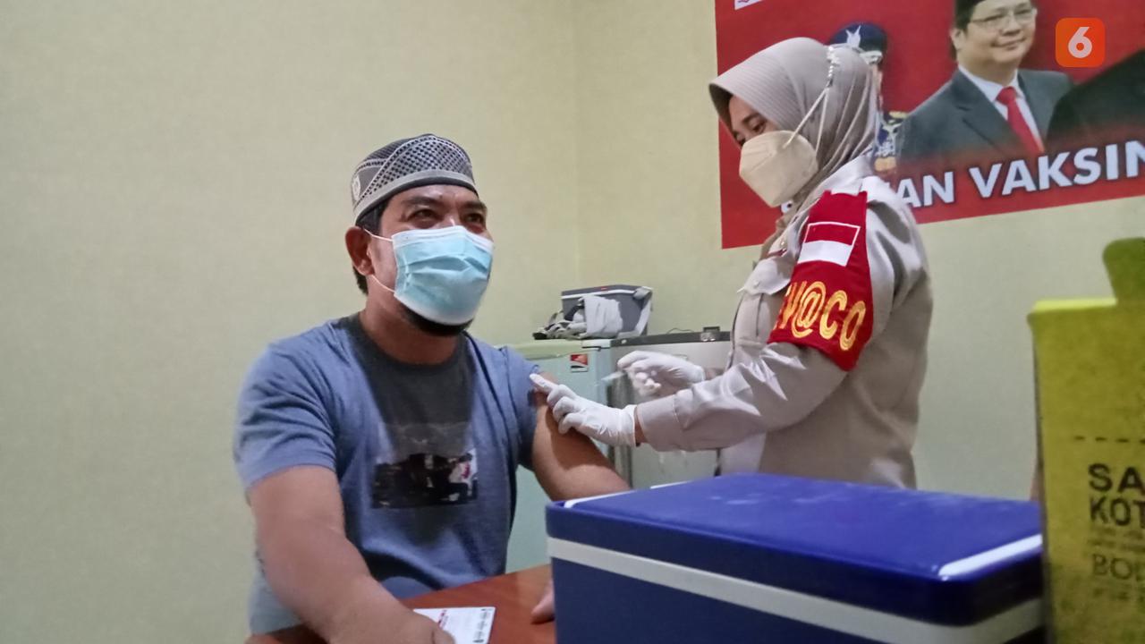 Vaksinasi mantan napi terorisme (Liputan6.com/Fauzan)