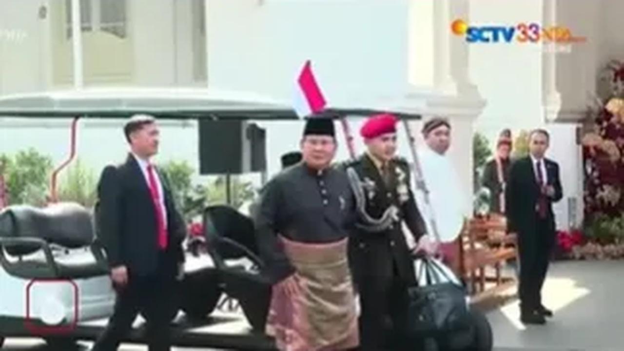 Dalam sebuah video TikTok @dekade_08, saat itu Prabowo hadir dengan anaknya, Ragowo Hediprasetyo Djojohadikusumo (Didit) dan salah seorang ajudan.