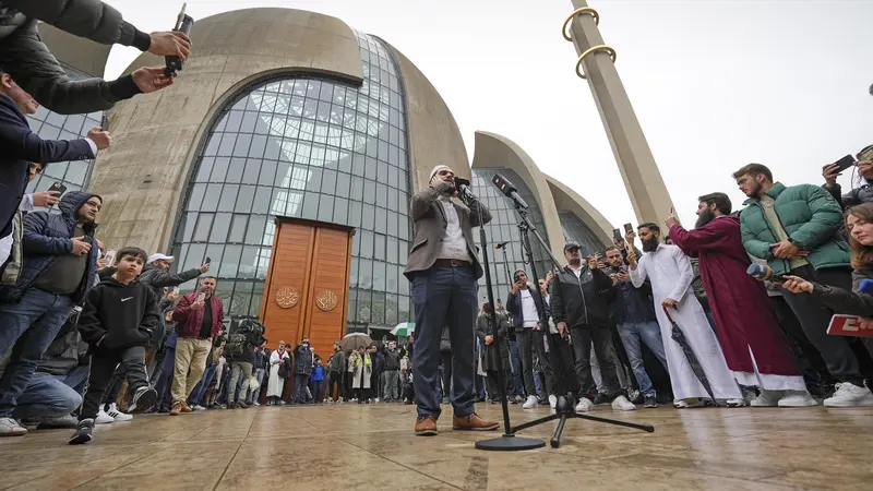 Masjid Terbesar di Jerman Mulai Kumandangkan Azan