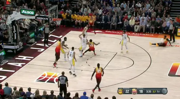 Berita video game recap NBA 2017-2018 antara Utah Jazz melawan LA Lakers dengan skor 117-110.
